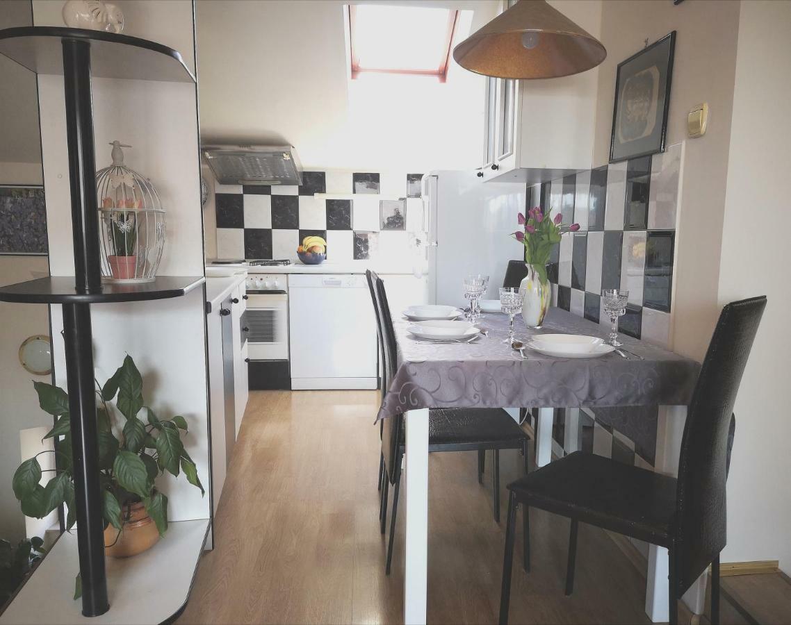 Apartman Una Apartment ซริกเวนิซา ภายนอก รูปภาพ